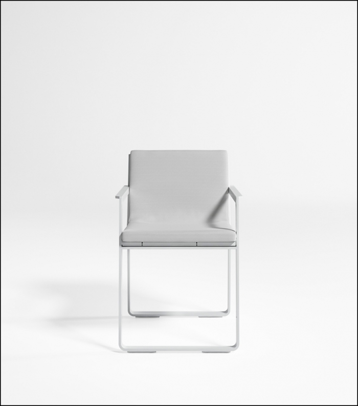 flat white chair product image 1 700x792 - Stuhl Flat - Gandia Blasco