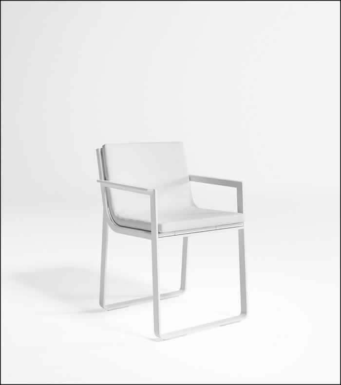 flat white chair product image 2 700x792 - Stuhl Flat - Gandia Blasco